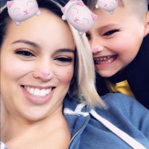 Meet your Posher, Jenifer